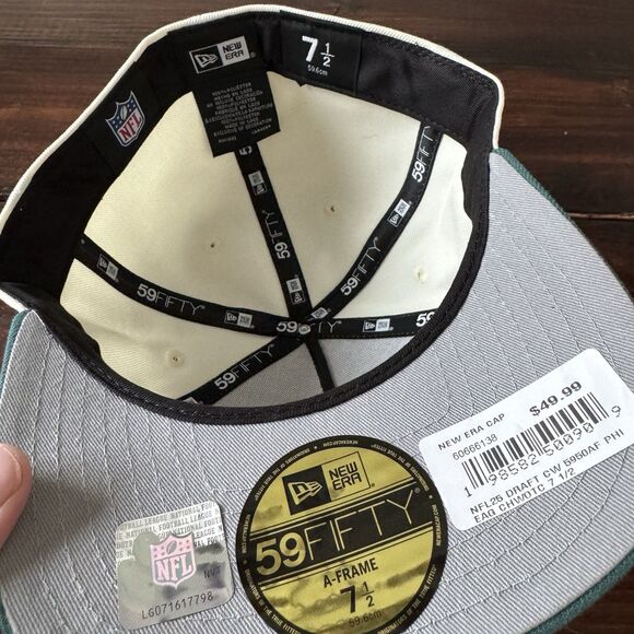 New Era Philadelphia Eagles 2025 Draft 59FIFTY A-Frame Fitted Hat - Picture 6 of 6